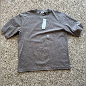 UNIGLO NWT Men’s shirt size small